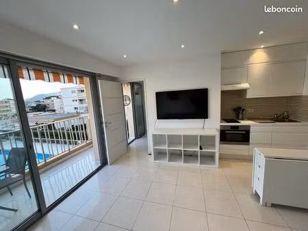 2 pièces 29m2 entièrement rénové mandelieu-la-napoule