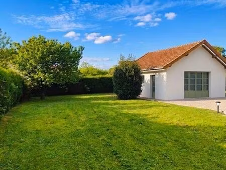 maison à rénover / projet de construction – 700 m² de terrain – st germain nuelles