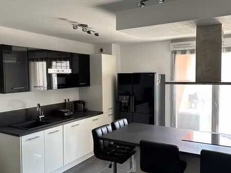 appartement t3 avec terrasse