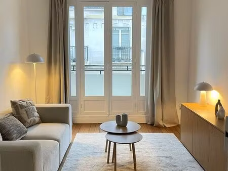 t2 meublé 45m² 4ème ét.  refait à neuf  très lumineux – paris 15e