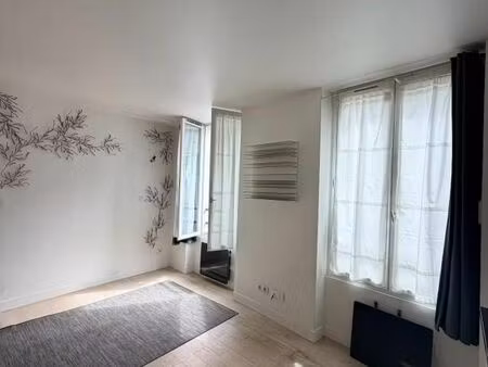 studio 1 pièce 20 m²