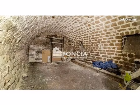 paris ix rue lamartine grande cave voutée  idéal pour stockage