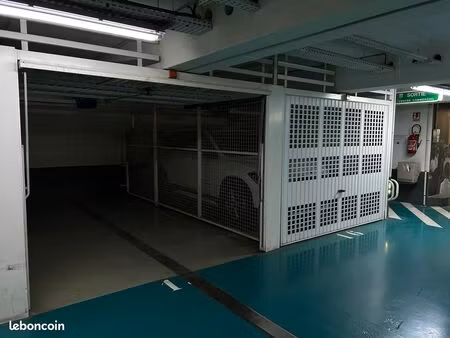 a louer : box fermé dans le parking sécurisé du marché saint-germain-des-prés  au cœur du 