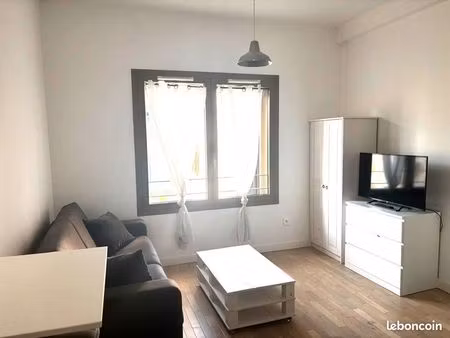 studio 1 pièce 24 m²