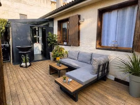 maison t3 avec terrasse & patio – centre carnoux – aucun travaux
