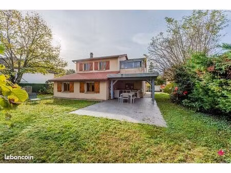 maison 6 pièces 126 m²