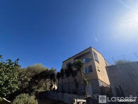 maison 8 pièces 152 m²