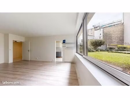 appartement 1 pièce 49 m²