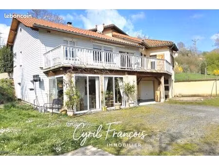 maison 7 pièces 160 m²