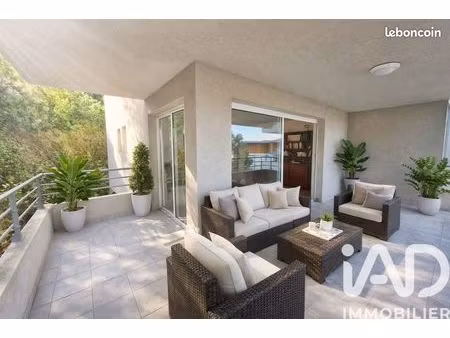 appartement 3 pièces 92 m²