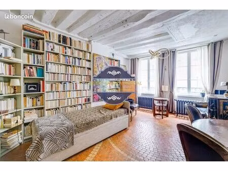 studio 1 pièce 33 m²