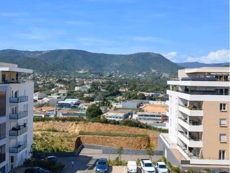 vends appartement t3