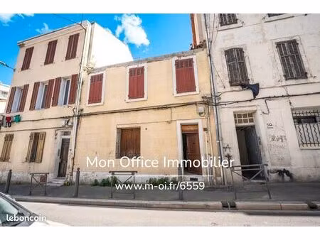 immeuble 18 pièces 220 m²