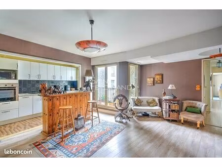 appartement 3 pièces 82 m²