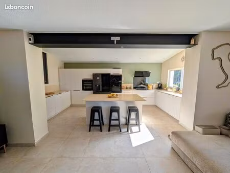 maison familiale bouc bel air avec studio indépendant