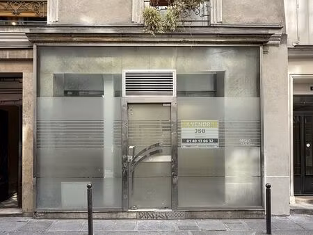 local commercial 73 m² paris
