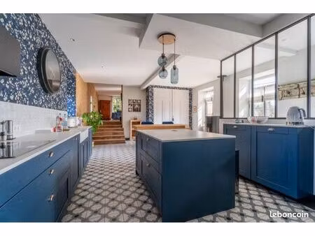 maison en pierres 6 pièces