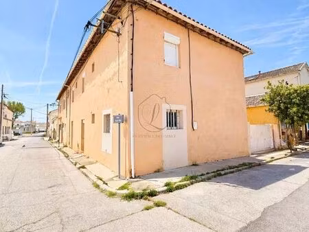 immeuble port-saint-louis-du-rhône