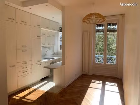 lyon 6ème - 7 place edgar quinet 69006 - 28 m²