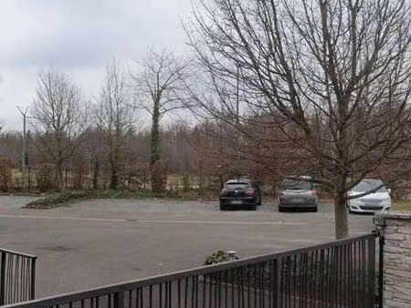 place de parking résidence sécurisé  proche parc technologique