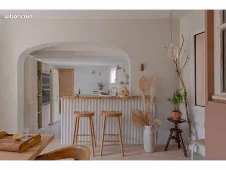 maison rénovée 180 m2 · studio indépendant 50 m2