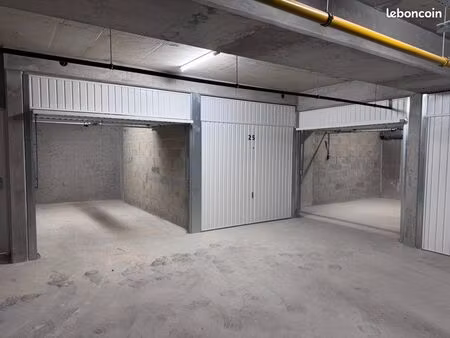 location box / garage