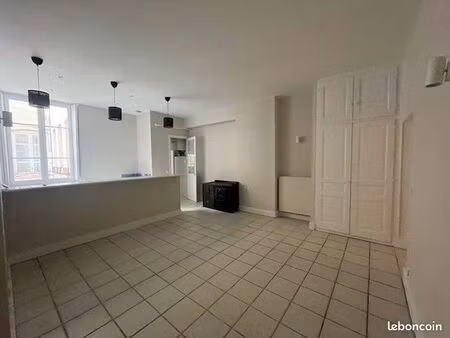 appartement 3 pièces 105 m²