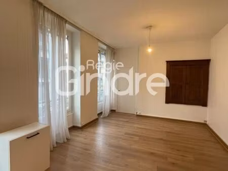 appartement 2 pièces 57 m²