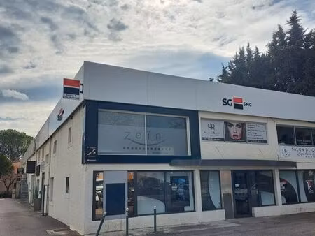 local a louer a venelles