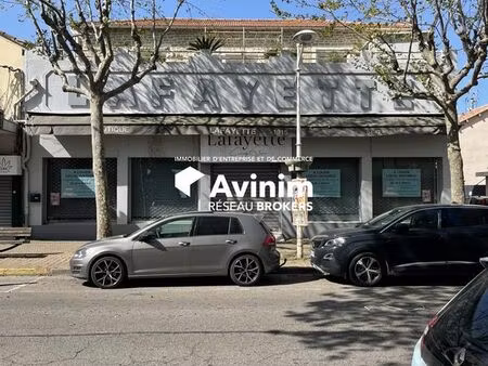 local commercial 325 m² port-saint-louis-du-rhône