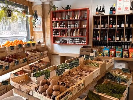 épicerie / primeur / restauration à emporter