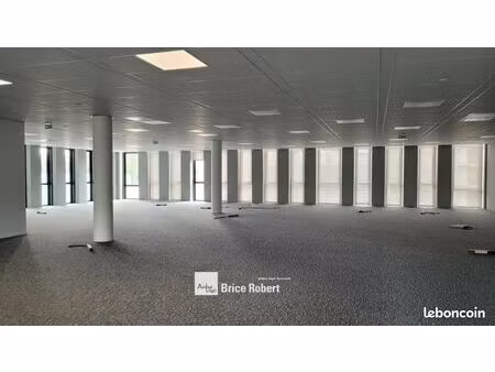 bureaux 413 m²
