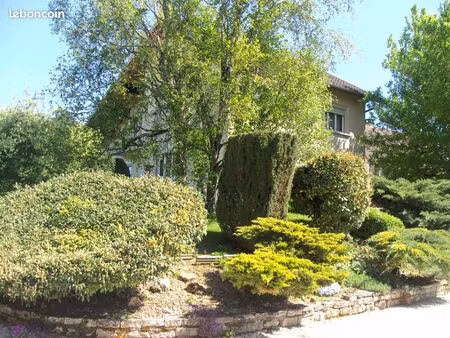 superbe maison parfaitement entrenue