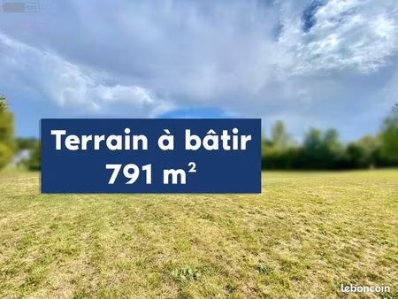 terrain 791 m² navenne