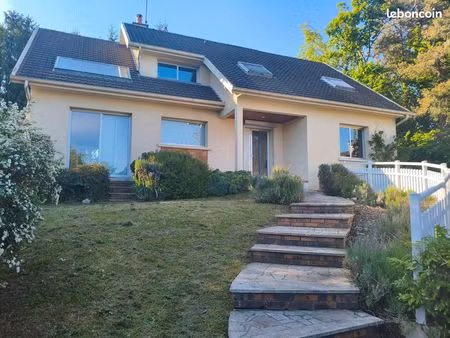 maison 8 pièces 162m²