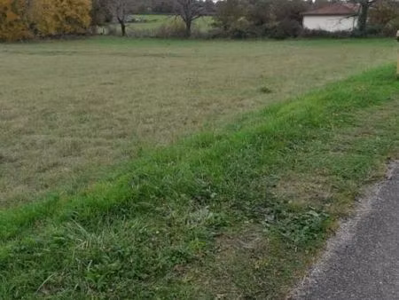 terrain 2 559 m² montsales