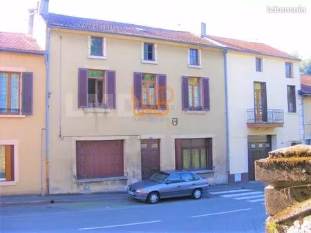 immeuble 10 pièces 212 m²