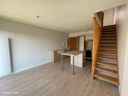 appartement 3 pièces duplex sur onet le chateau