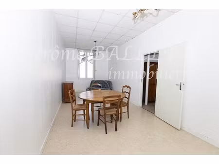 appartement 2 pièces - 55 m²