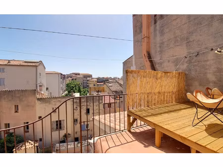 appartement marseille 2 47 m² t-3 à vendre  225 000 €