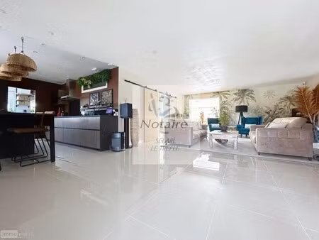 maison de luxe à vendre à saint-denis-de-pile