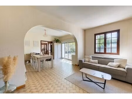 appartement de 109 m² à bornel