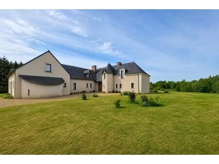 propriété d'exception de 274 m² à angrie