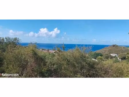 terrain 1 095 m² baillif