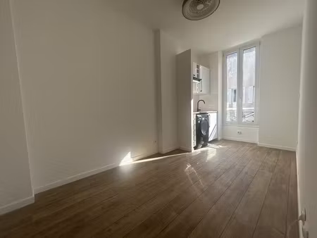 appartement 1 pièce - 15 m²
