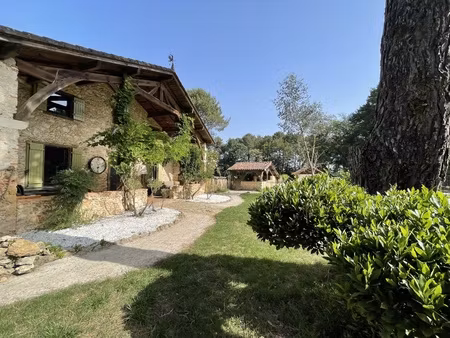 maison 9 pièces - 300 m²