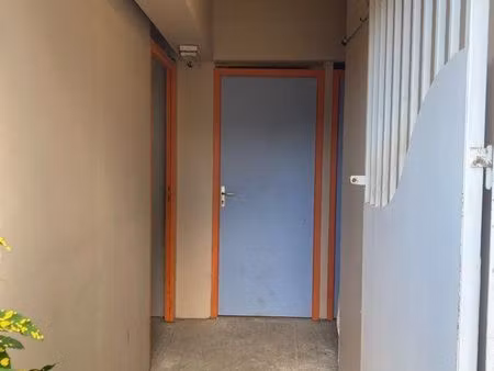 cave à louer au bourg des trois ilets