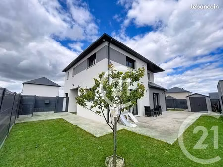 maison 7 pièces 140 m²