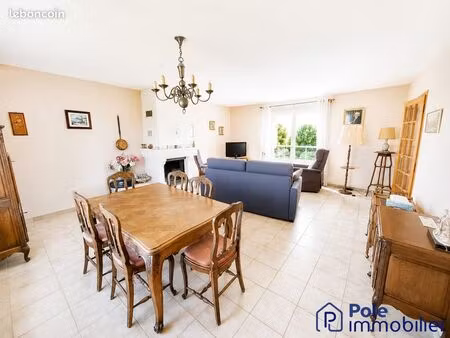 maison 6 pièces 130 m²