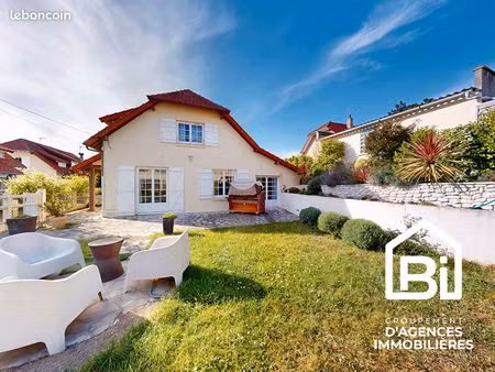 maison 4 pièces 85 m²